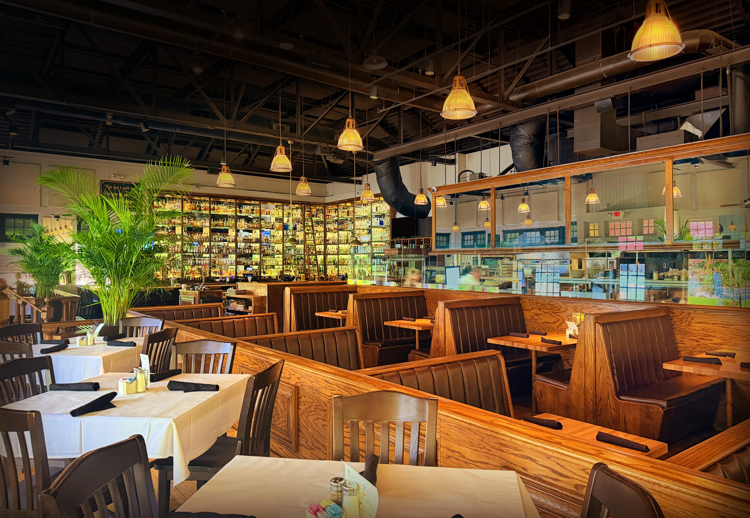 The dining room at Joey D's Oak Room
